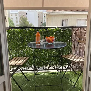  Appartement Mignon Calme Douillet Ascenseur Clim étage élevé Proche Parking Et Toutes Commodités Au Coeur Du Historique