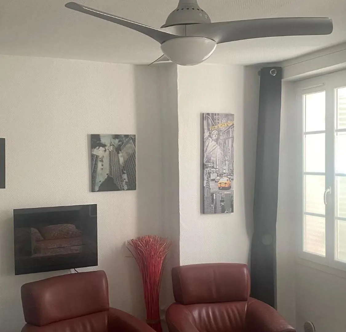 Apartament Le Suffren, Ventile ,Wifi, A 100 M De La Plage Tulon Francja