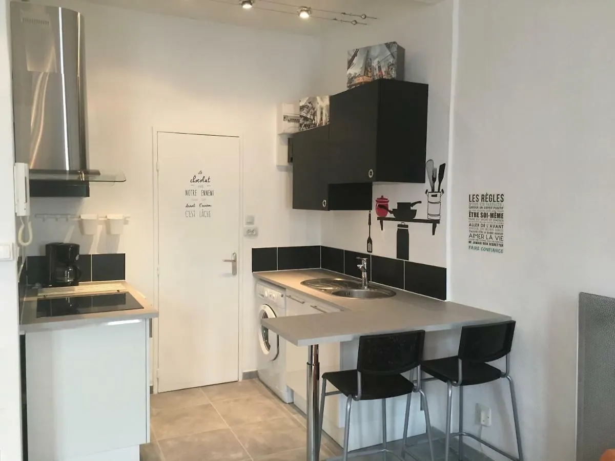 Apartament Le Suffren, Ventile ,Wifi, A 100 M De La Plage Tulon Francja